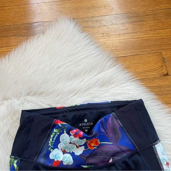 Athleta high waisted tropical print leggings size medium - Picture 7 of 12